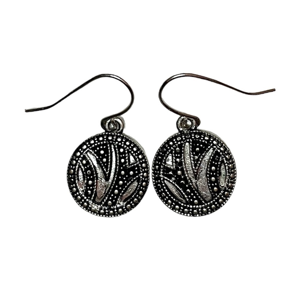 Metal Design Small Round Dangle Earrings